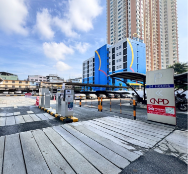 Krungthonburi Parking
